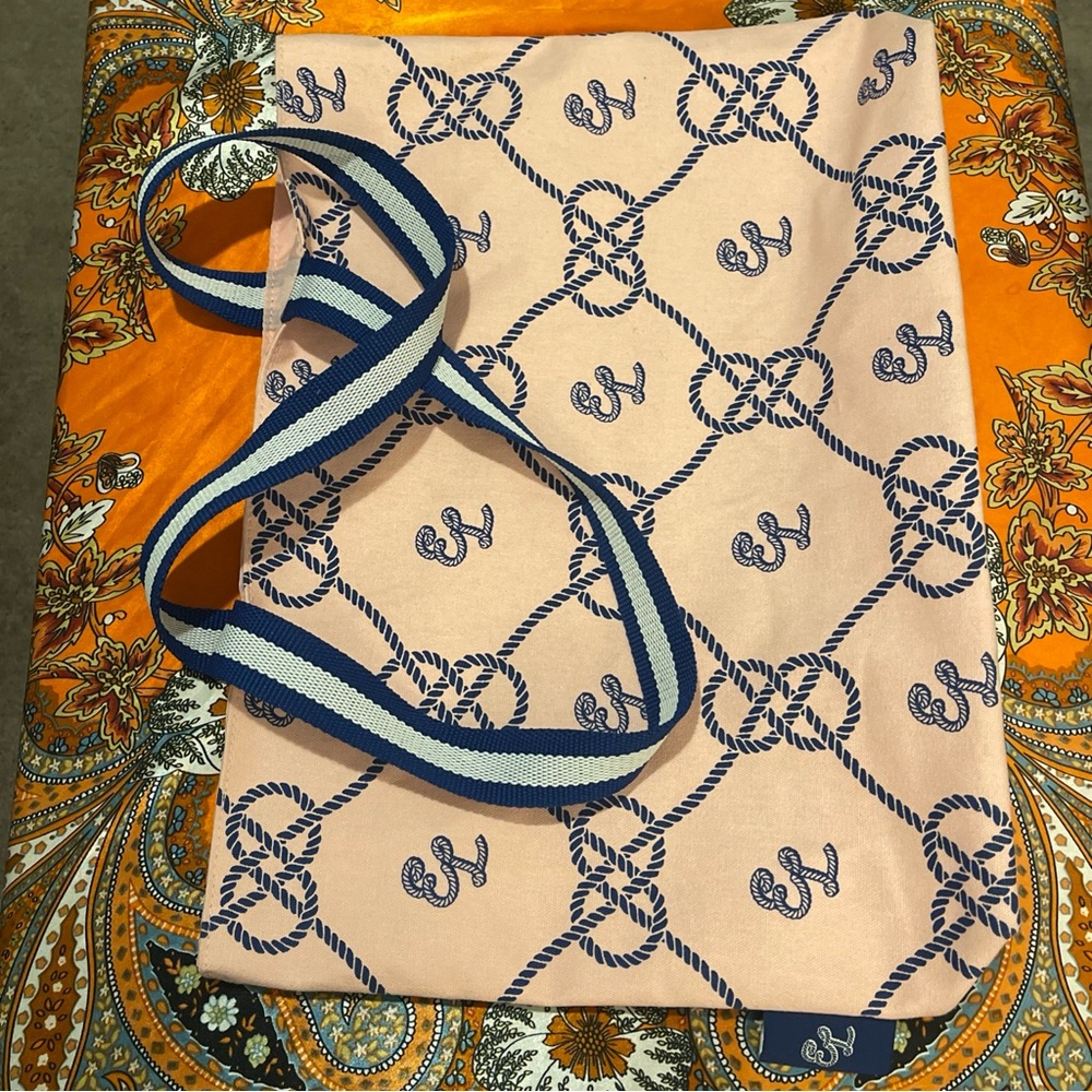 Estee lauder pink and navy Beach tote bag